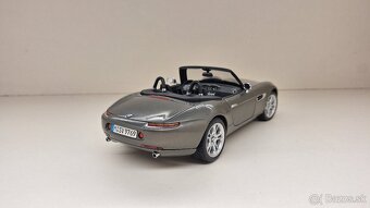 1:18 BMW Z8 - 5