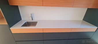 REKONŠTRUKCIA -5 IZB. RODINNÝ DOM, ŽILINA-DVOJGARÁŽ, 402m2 - 5