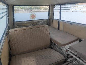 TAZ 1203 Sanitka - 5