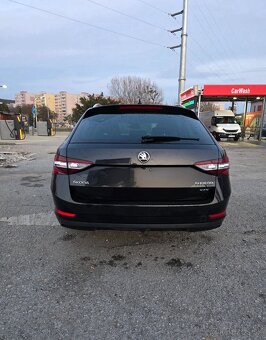 Škoda superb 2.0 tdi 4x4 dsg - 5