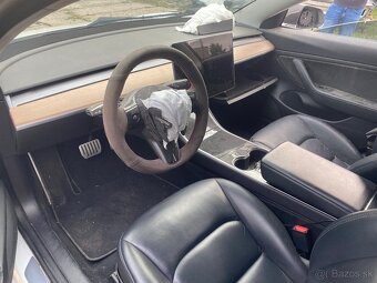 Tesla 3 Perfomance 4WD Dovuz Italia - 5