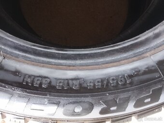 Predám zimné pneu 195/55r15. 8/9mm - 5