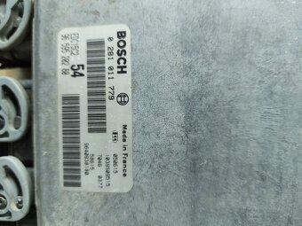 Obal vzduchoveho filtra na peugeot 206 1.4 55kw - 5