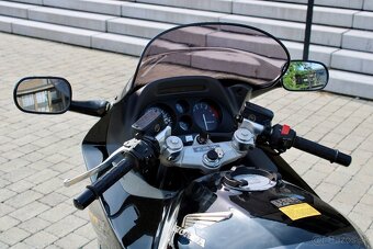 HONDA CBR 1000F - 5