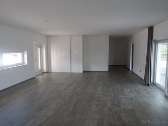 Moderný rod. dom so súp. č. 751, Ožďany, okr.Rimavská Sobota - 5