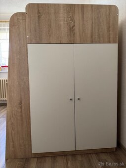 Postele v kombinácii s písacím stolíkom , poličky a šatnik - 5