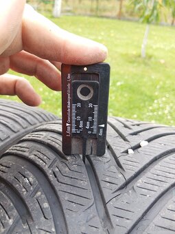 245/45 R 17 zimné - 5
