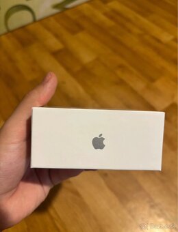 Apple Airpods Pro 2nd Generation USB-C - 5