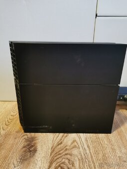 PS4 500GB - 5