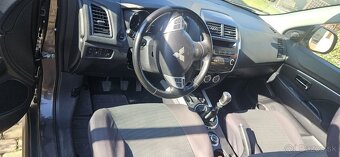 Mitsubishi ASX - 5
