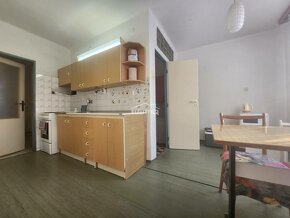 Exkluzívny veľkometrážny 3 izbový byt v centre 87 m2 - 5