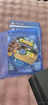 Predám PS4 Slim 1TB - 5