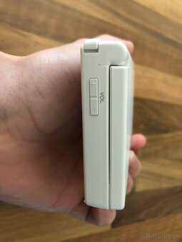 Nintendo DSI takmer nepoužívané + R4 karta + 32 gb sd karta - 5
