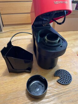Predám kavovar Nespresso Vertuo - 5