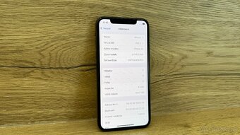 Apple iPhone XS 64GB - 5