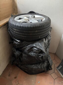 Audi A4 225/50 R17 - 5