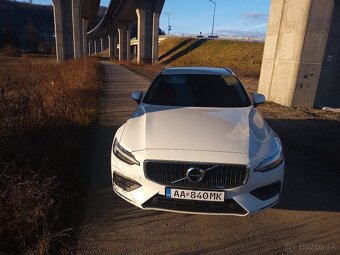 Volvo V60 D4 Momentum A/T - 5
