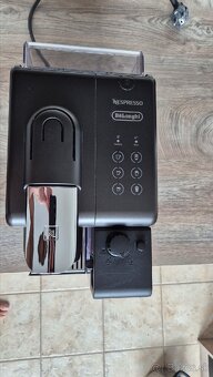 Pekný kávovar DeLonghi Nespresso Lattissima Touch - 5