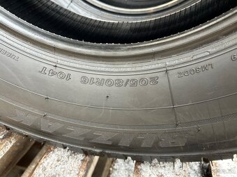 Bridgestone Blizak 205/80/16”-104T zima - 5