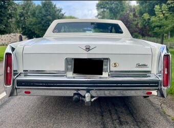 Cadillac Coupe DeVille d’Elegance (modelový rok 1983) - 5