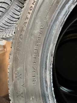 235/55 R19 zimní pneu - Dunlop wintersport SUV - 5