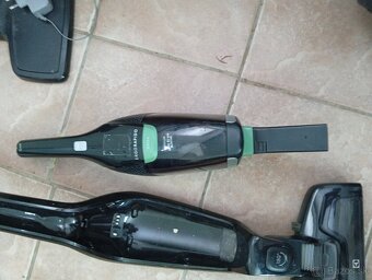 Predám akú vysávač Electrolux ERGO rapido - 5