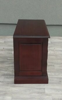 Komoda s 3 zásuvkami. - 5