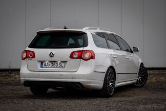 Volkswagen Passat Variant 3.2 V6 4Motion DSG - 5