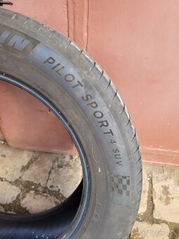 235/60 R18 Michelin - 5