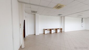 Komerčné priestory na prenájom – kancelária v Šali - 5
