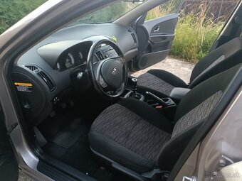 Na predaj KIA cee'd SW 1,6 CVVT, 93 kW, 2009, benzín - 5