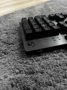 Klávesnica Logitech - 5