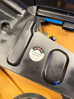 Predám komplet repro JBL Peugeot 207 RC - 5