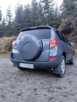 Toyota RAV4 2.0 Benzín - 5