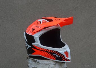 Carbon Kevlar prilba 1100gr. - 5