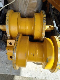 rolne pre buldozér T130/T170.T100 - 5