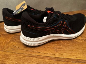 Predám viac kusov asics veľkosť 45 - 5