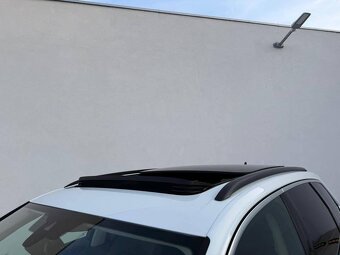 Volkswagen Touareg R-line 3.0 TDI 210kw 4Motion Tiptronic - 5