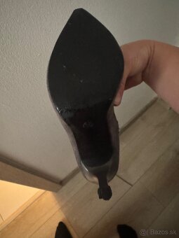 Dámske sivé čižmy nad kolena - 5