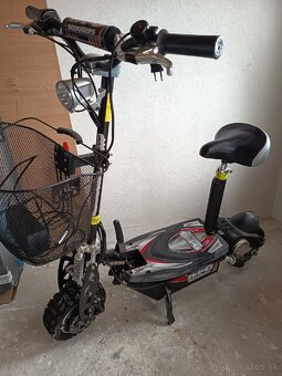 Predám elektrický Nitro scooter zo sedadlom - 5