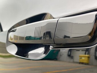 BMW i3 94 Ah REX, 2018 Full výbava - 5