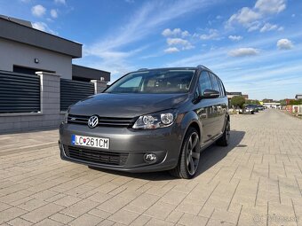 VW Touran 2.0 TDi DSG - 5