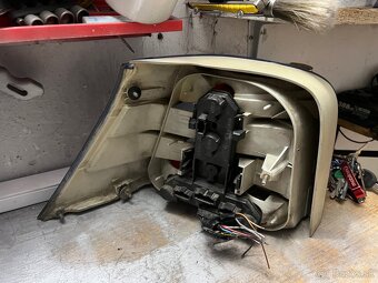 Volkswagen Golf zadne svetla - 5