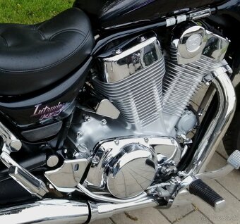SUZUKI INTRUDER 1400 / TOP KRÁSNY originál stav - 5