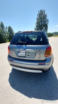 Suzuki SX4 1.6 GL 5D 4x4 Benzín - 5
