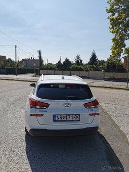 Hyundai i30 CW 1.6 CRDi - 5