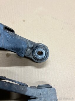Rameno zavesenie kolies Mercedes W211 - 5