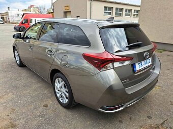 Toyota Auris Touring Sports 1.6 l Valvematic Executive - 5