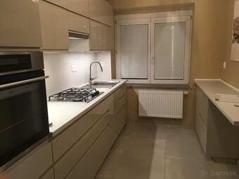 Prenajmem 3-izbový byt v centre Piešťan - 5