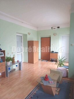 PRENÁJOM: NADŠTANDARDNE VEĽKÝ 2 IZBOVÝ BYT S BALKÓNOM, CENTR - 5